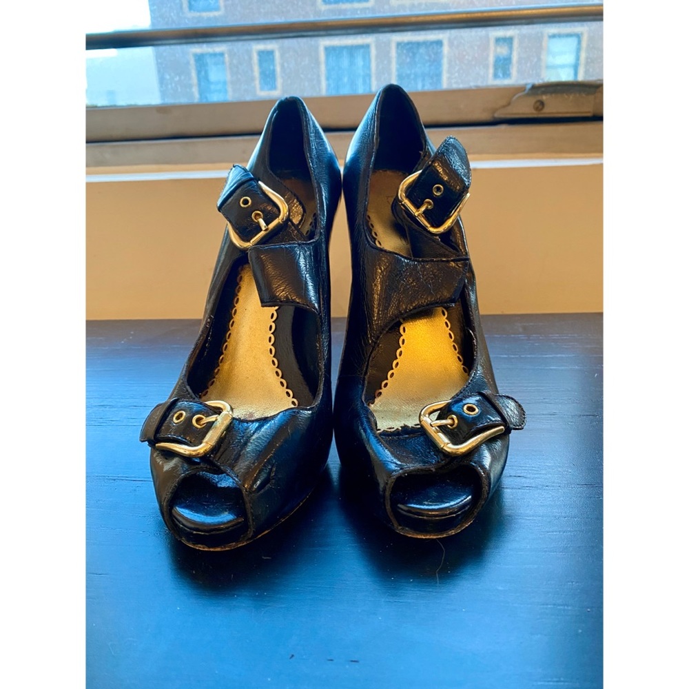 Bebe fetish pin up style patent heels size 7